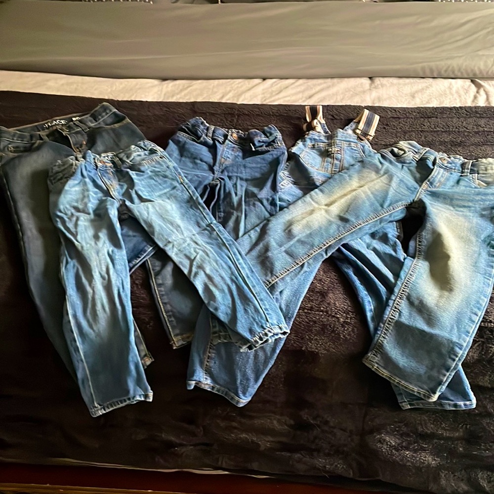 LIKE NEW BUNDLE OF (3) 4T jeans, (1) 4T Oshkosh overalls and (1) size 6 jeans